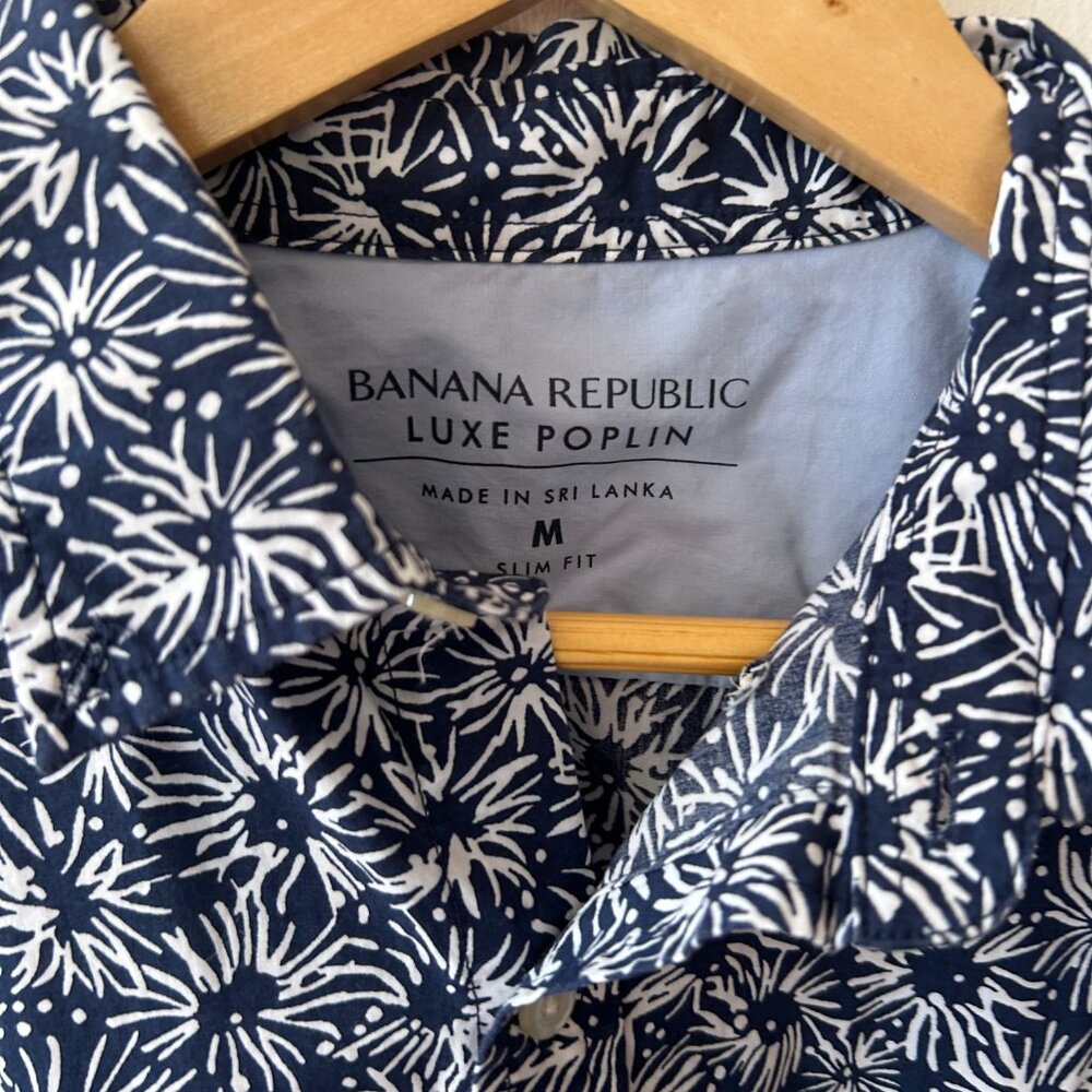 Banana Republic Luxe Poplin Slim Fit Shirt Mens Medium Blue Collared Button Up - Picture 3 of 5